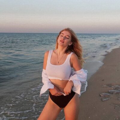 Date Russian Beauty image 2