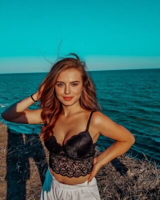 Date Russian Beauty image 1