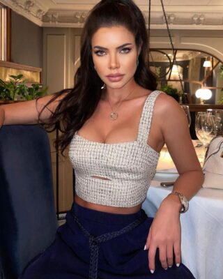Latin Woman Love image 1