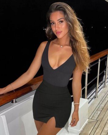 GoldenBrides Website Review In 2025 — Free Credits, Costs, Legality