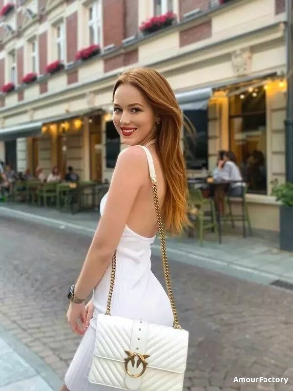 Anna Profile image 4