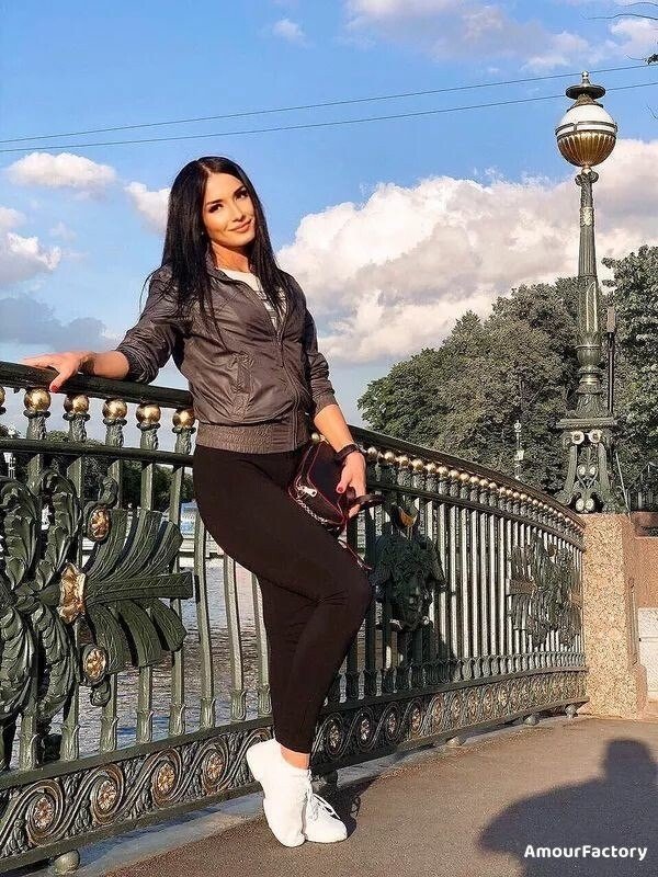 Aleksandra Profile image 4