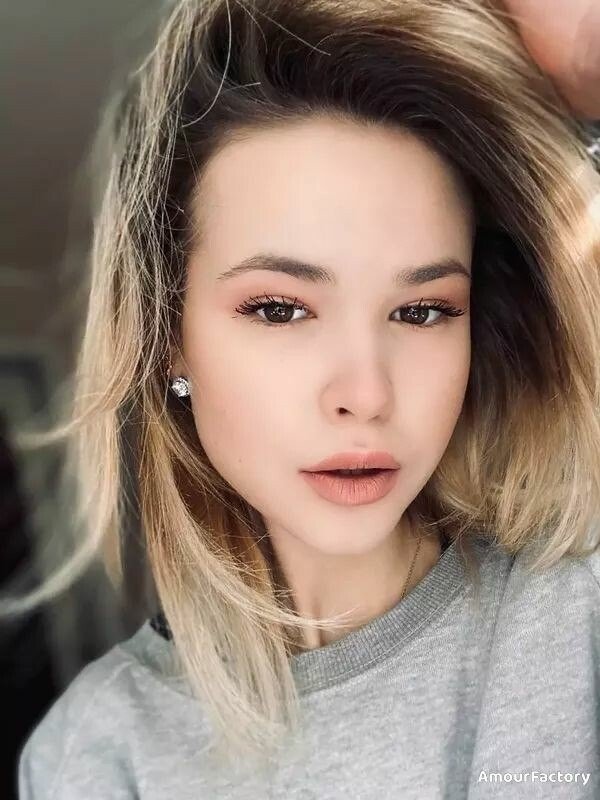 Elizaveta Profile image 2
