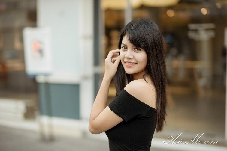 Moon Profile image 3