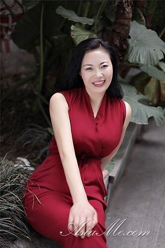 Lilian, 52