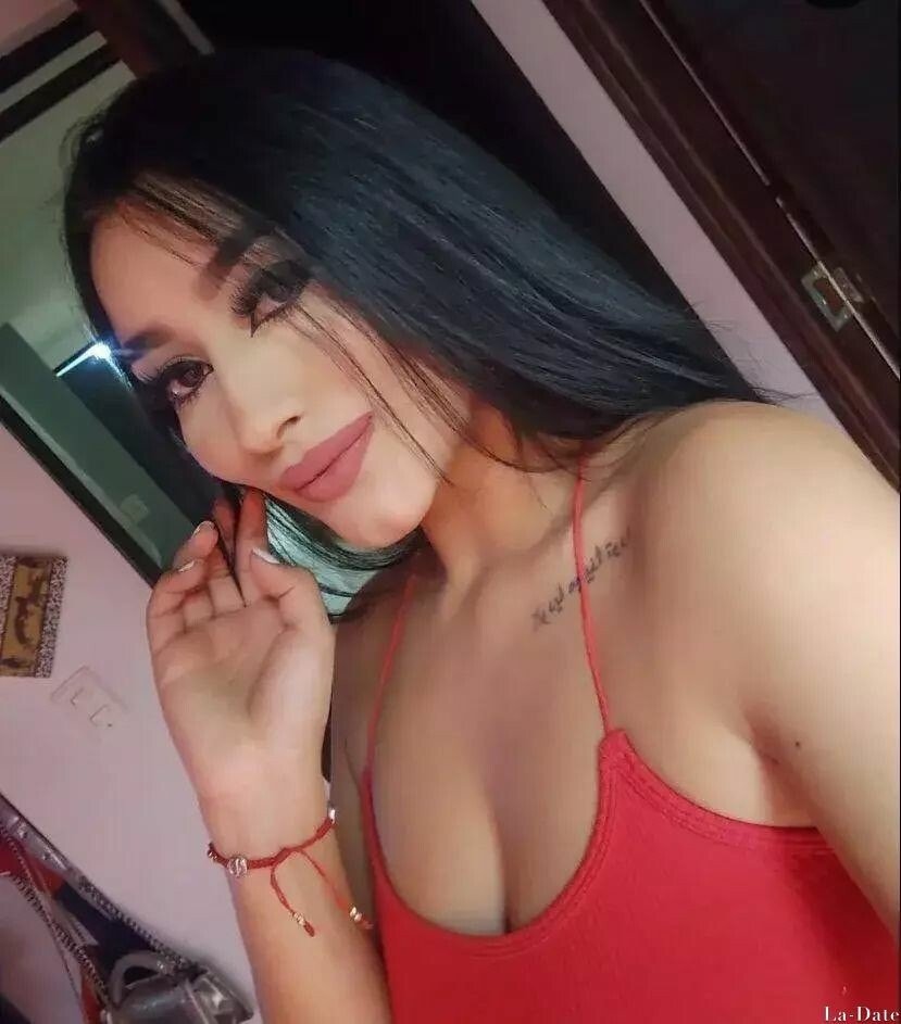 Paola Profile image 3
