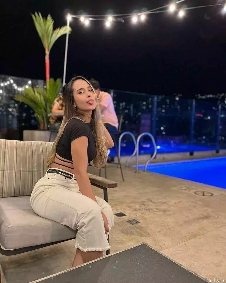 Karla Profile image 6