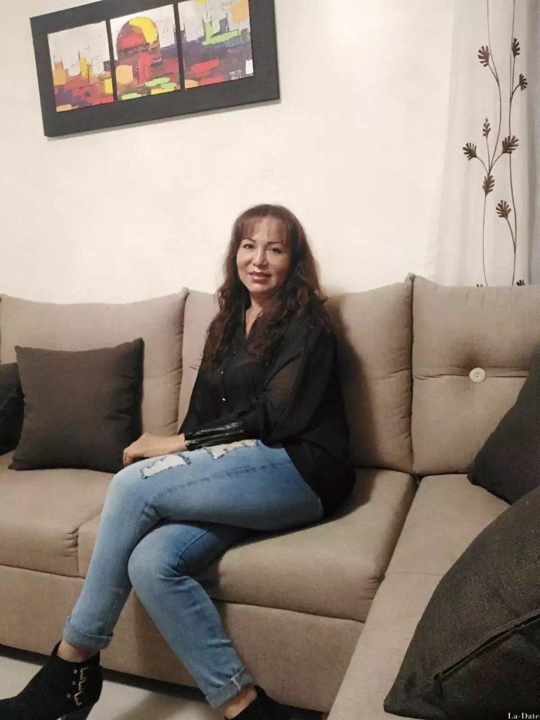 Fernanda Profile image 2