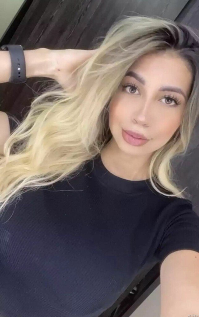 Daniela Profile image 4