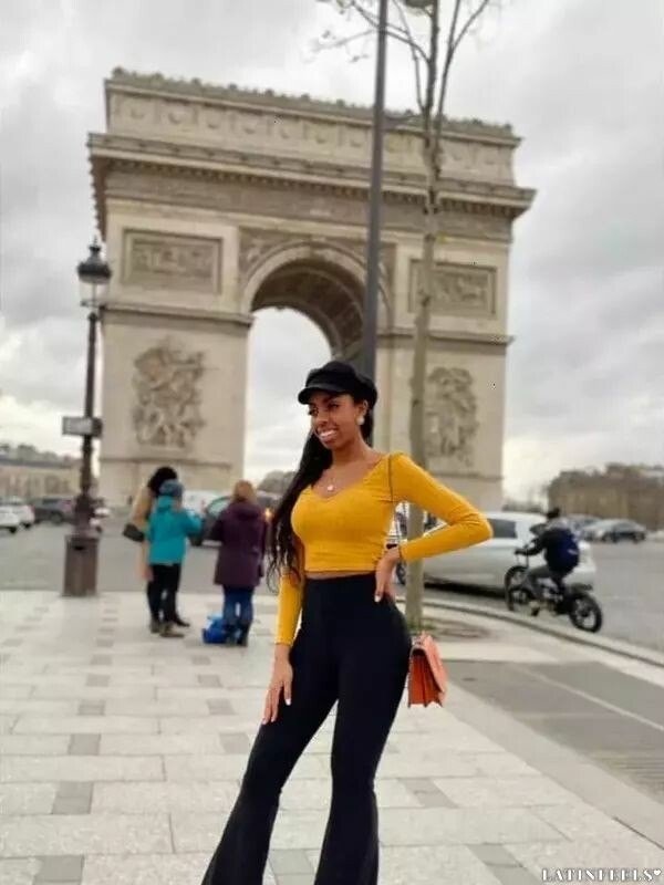 Valentina Profile image 5