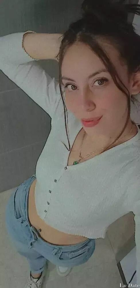 Maria Fernanda Profile image 6