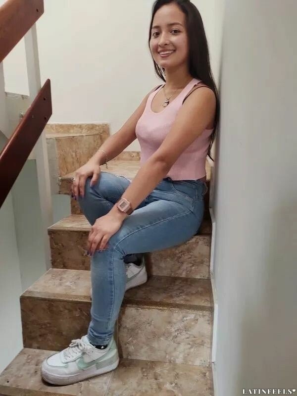 Valentina Profile image 5