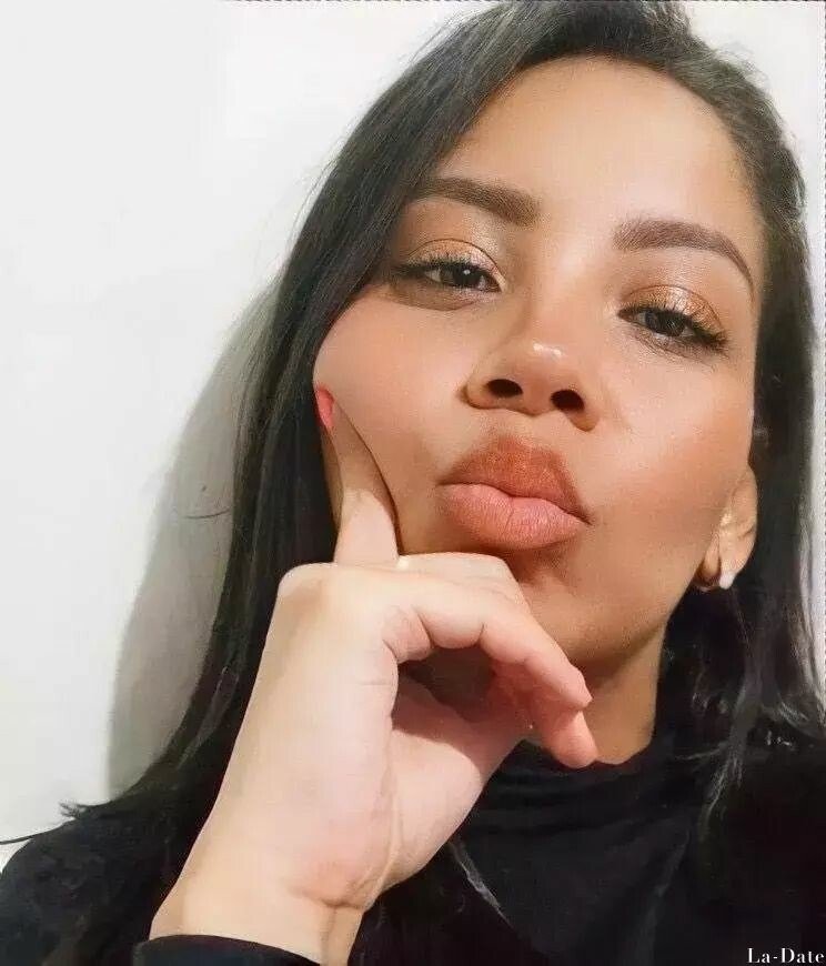 Elizabeth Profile image 2