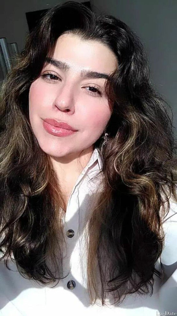 Bianca, 27