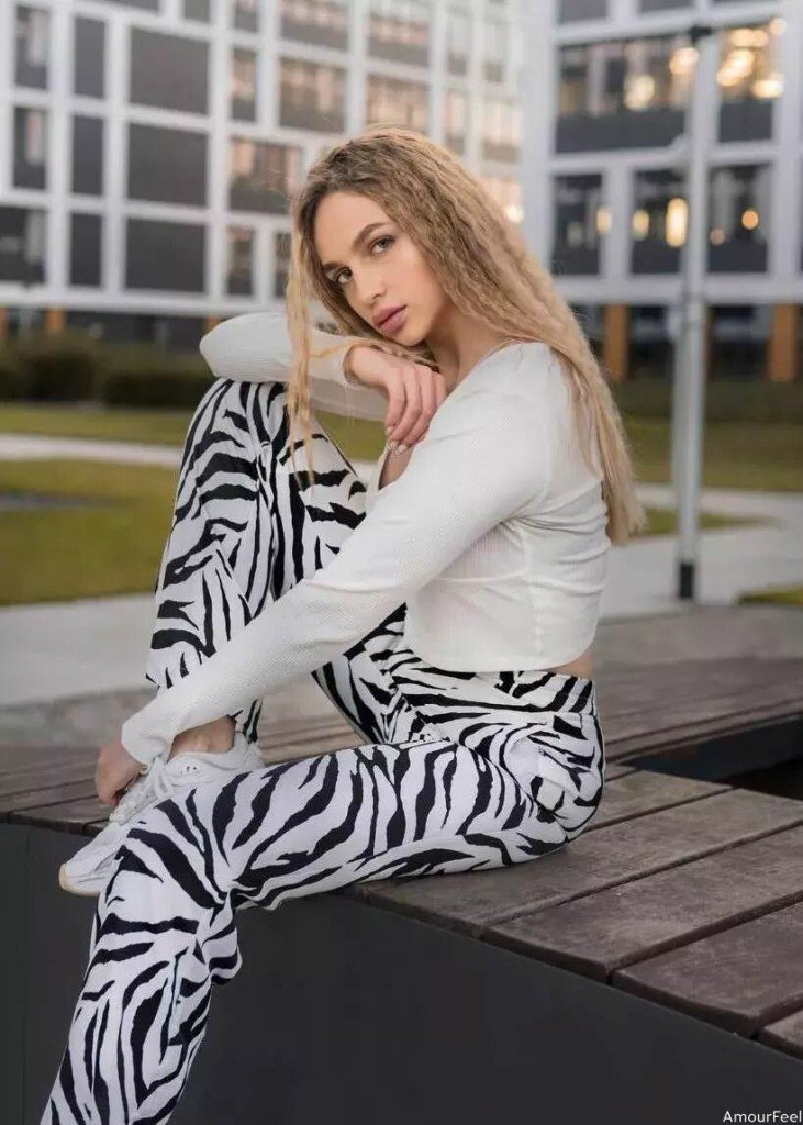 Liliia Profile image 6