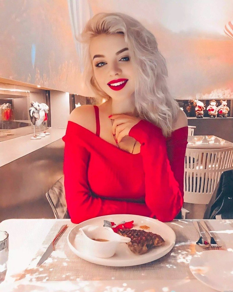 Inna Profile image 5