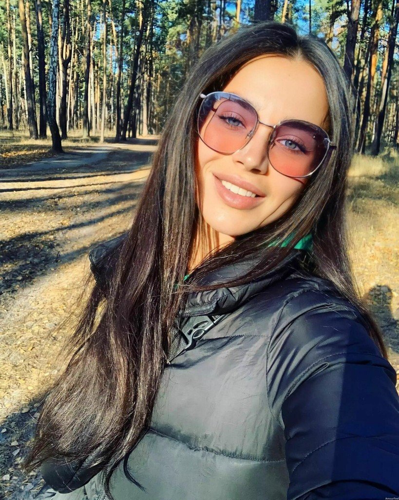 Olga, 32