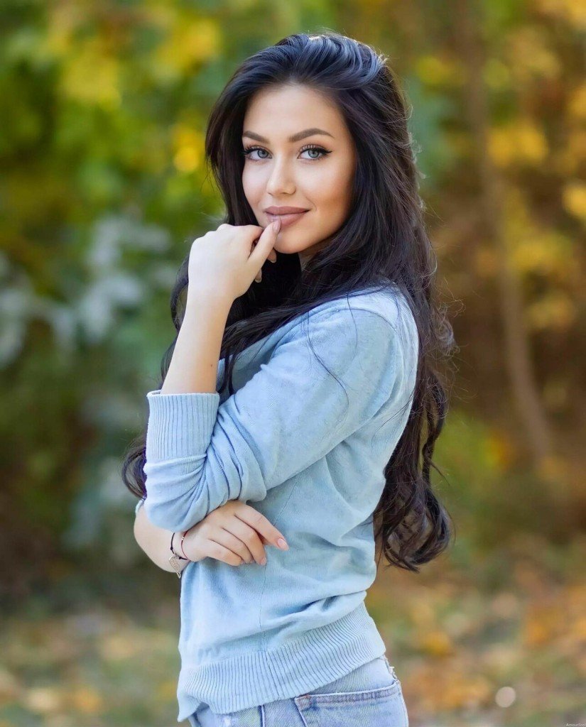 Veronika Profile image 2