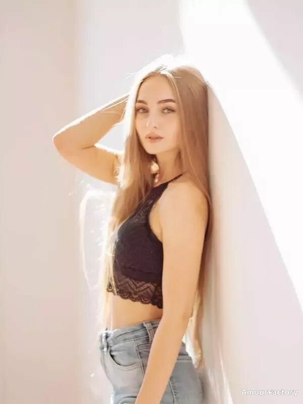 Karina Profile image 4