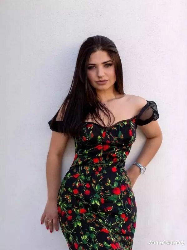 Galina Profile image 2