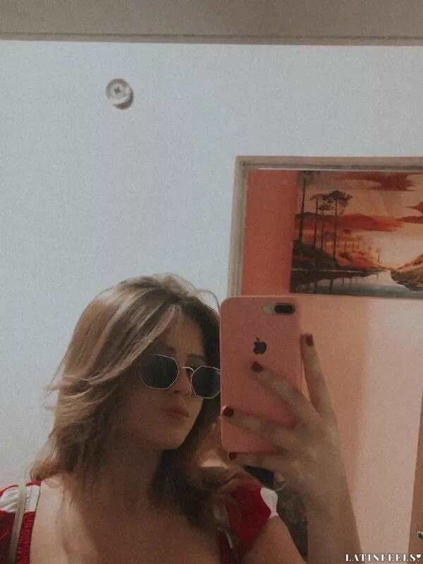 Brenda Profile image 5