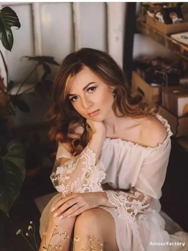 Alina, 22
