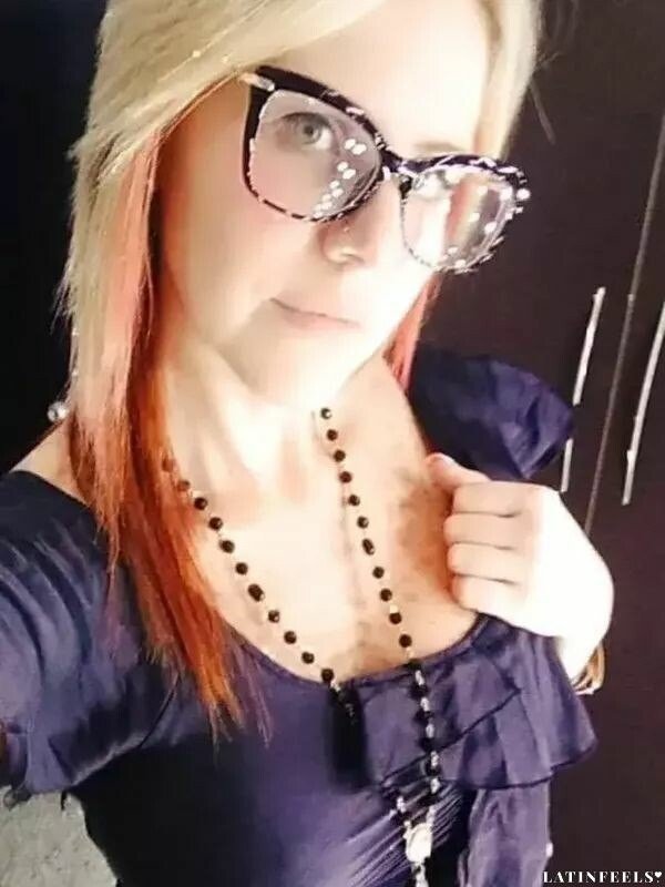 Rosamaria Profile image 3
